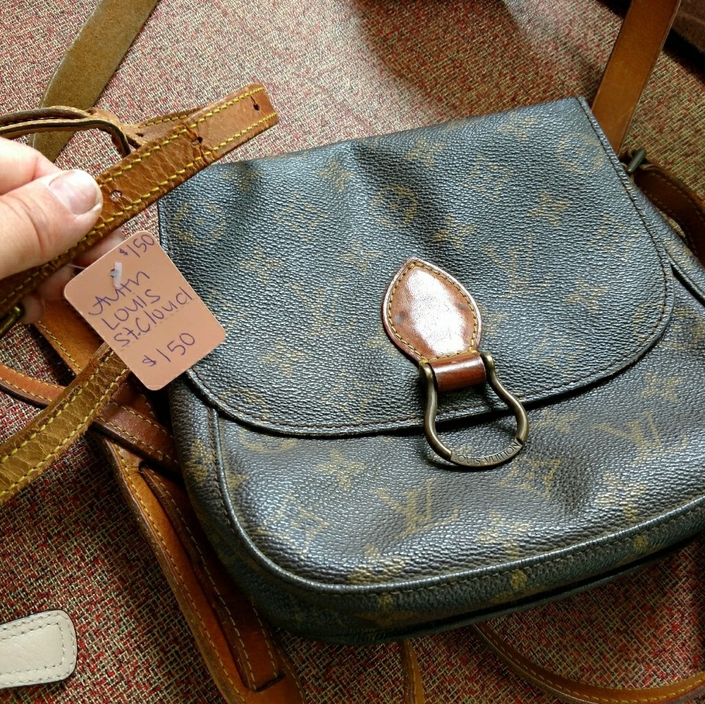 Louis Vuitton st. Cloud cross body